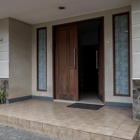 RedDoorz near Supermall Karawaci 2 Tangerang Zewnętrze zdjęcie